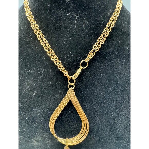 Vintage Gold Tone Teardrop tassel Pendant Necklace clasp 16" READ - Picture 3 of 3